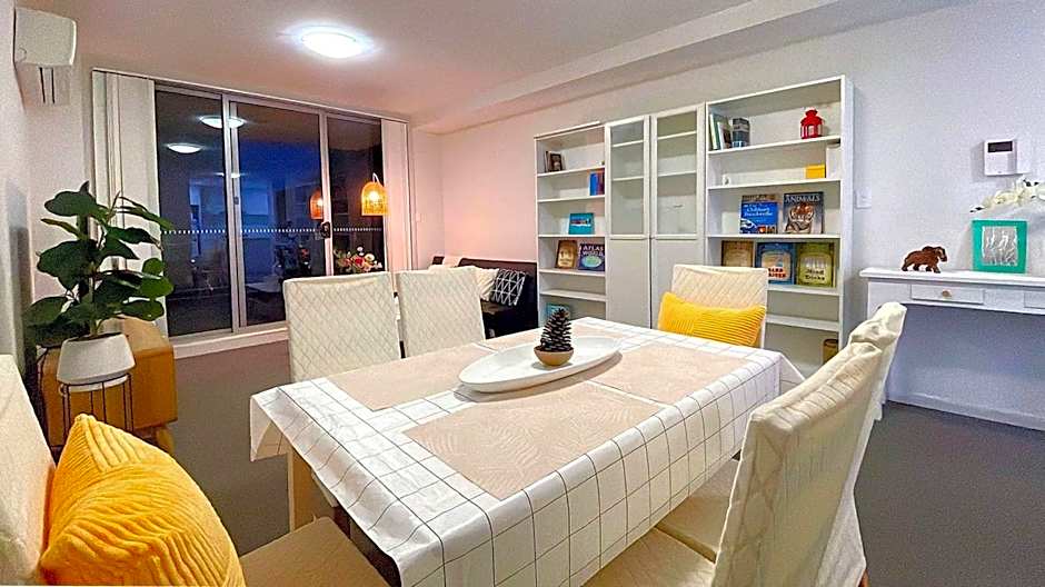 MetaWise 2BR Apartment in Heart of Hurlstone Park