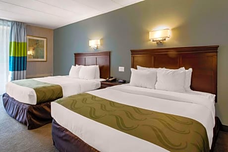 2 Double Beds  No Smoking