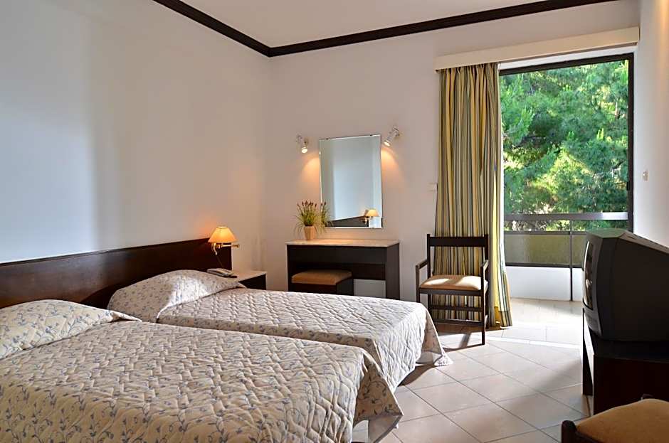 Limira Mare Hotel