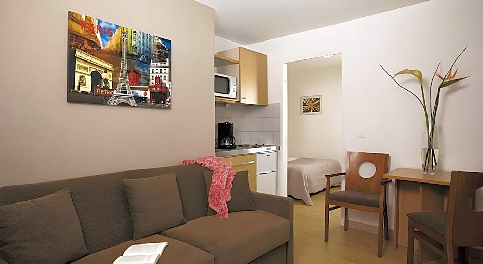 Sejours and Affaires Pantin Charles De Gaulle