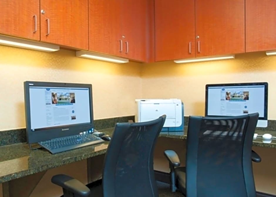 Hampton Inn & Suites Grand Rapids-Airport 28th St