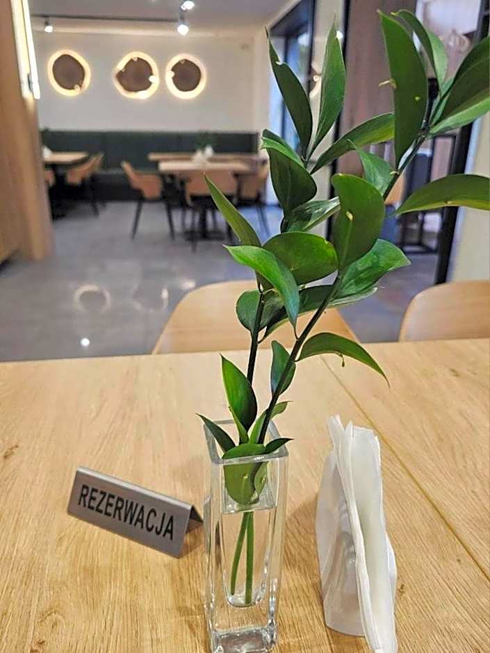 Restauracja i Noclegi Pod Kasztanami