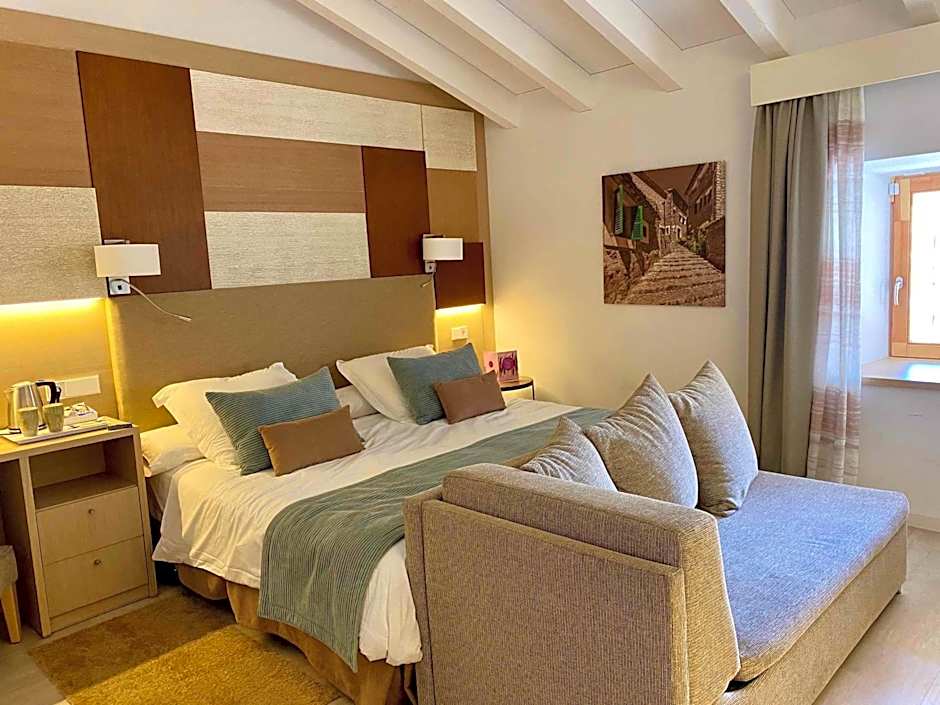 Foto 1 daripada 4 — Junior Suite