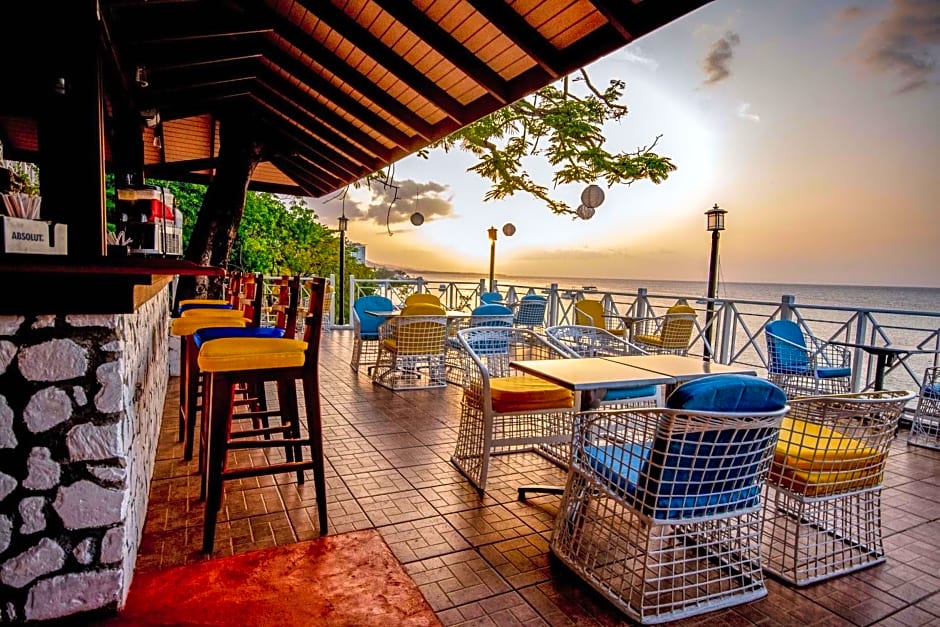 Hibiscus Lodge Hotel