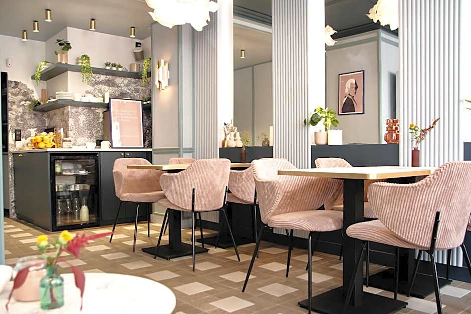 Amadeus Hotel