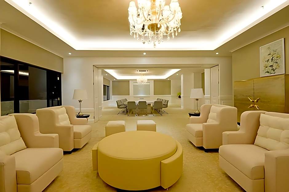Sutanraja Hotel & Convention Centre