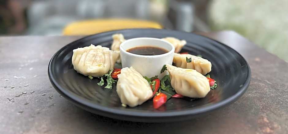 Trailways Hotel Nelson