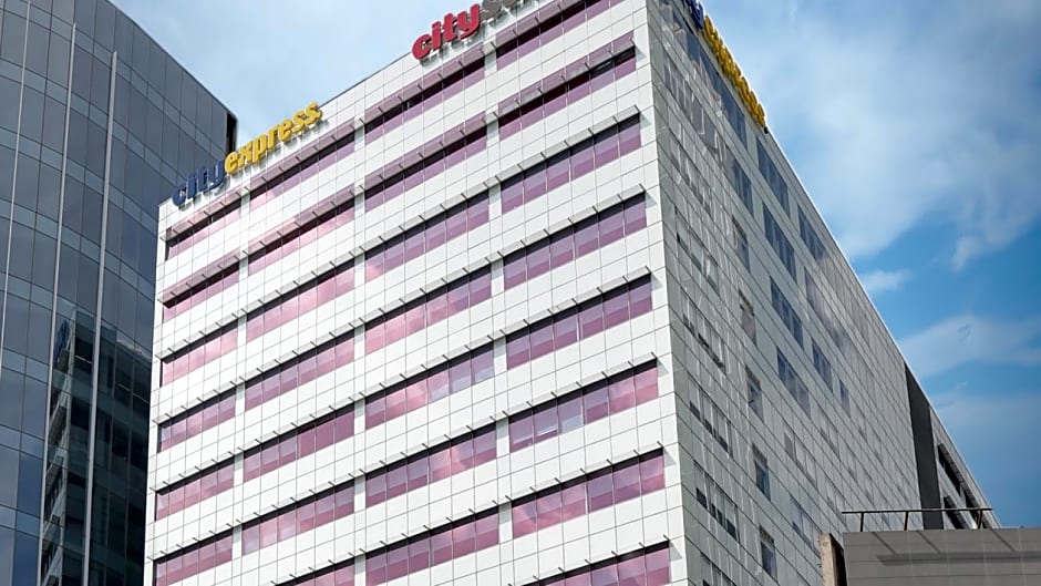 City Express Plus by Marriott Ciudad de México Santa Fe