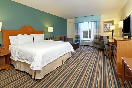 SUITE, KING BED, ACCESSIBLE Breakfast