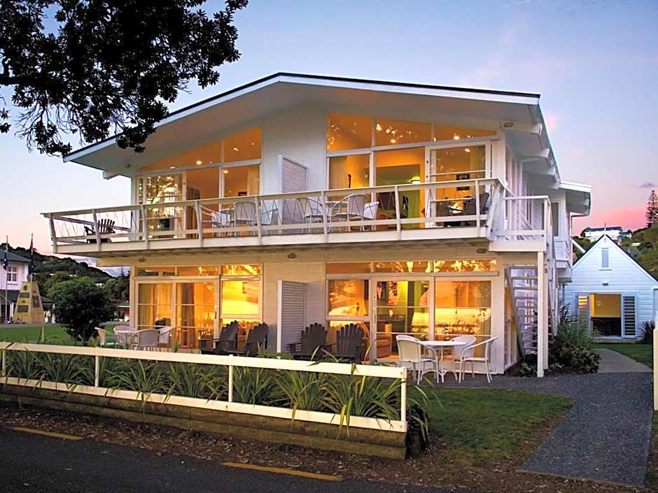 Hananui Lodge and Apartments
