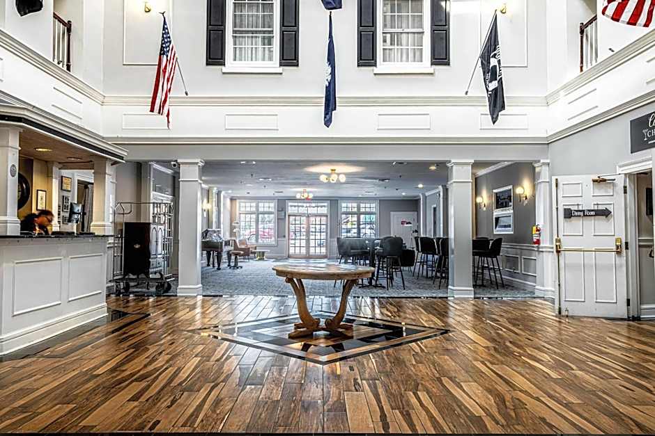Inn on the Square, an Ascend Collection Hotel