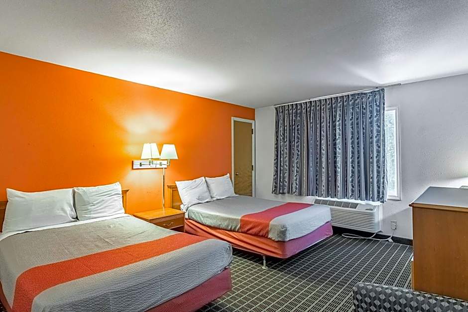 Motel 6-Grand Rapids, MI - Northeast