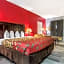 Econo Lodge Inn & Suites Philadelphia