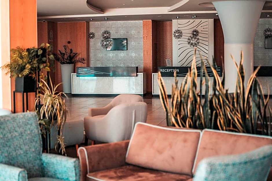 Astoria Hotel All Inclusive- Private Beach & Beach Club