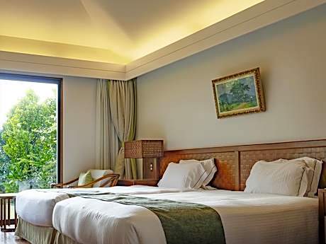 Deluxe Double Room with Air Conditioning