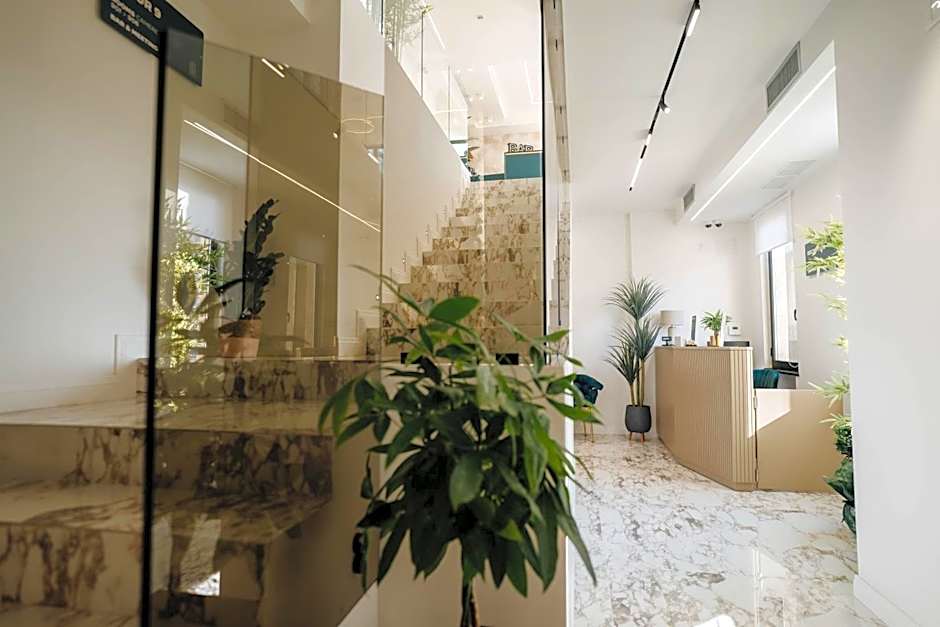 POETICA BOUTIQUE SKY HOTEL