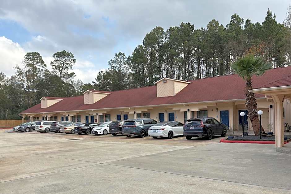 Regency Inn & Suites By Capital O Houston IAH Airport