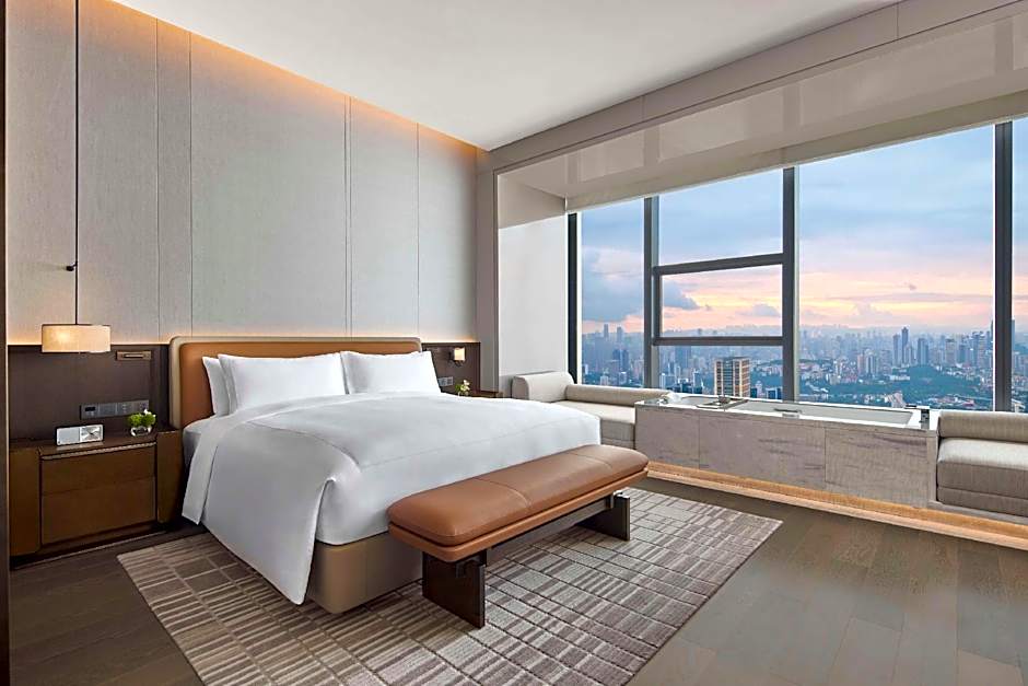 Photo 1 of 6 of Bathtub, City View