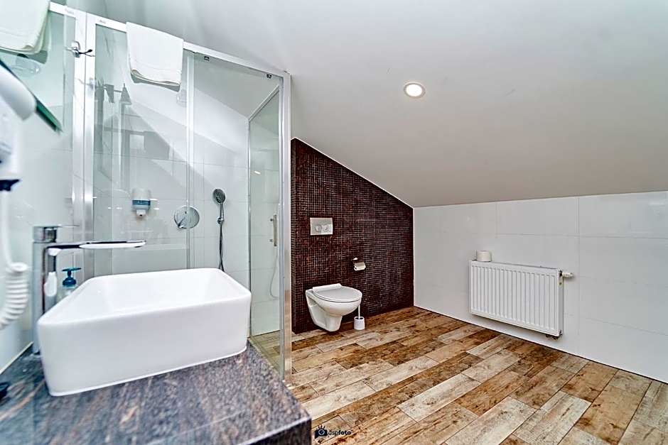 Gościniec pod Strzechą