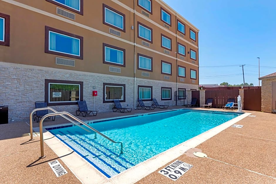 Best Western Plus Arlington North Hotel & Suites