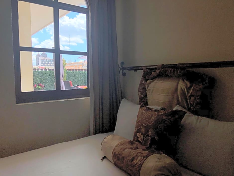 Hotel Elena