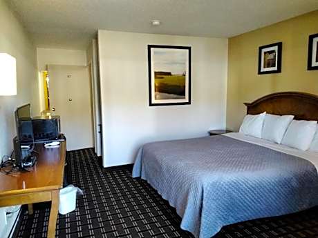 King Room - Accessible/Non-Smoking