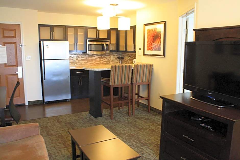 Staybridge Suites Minot By IHG