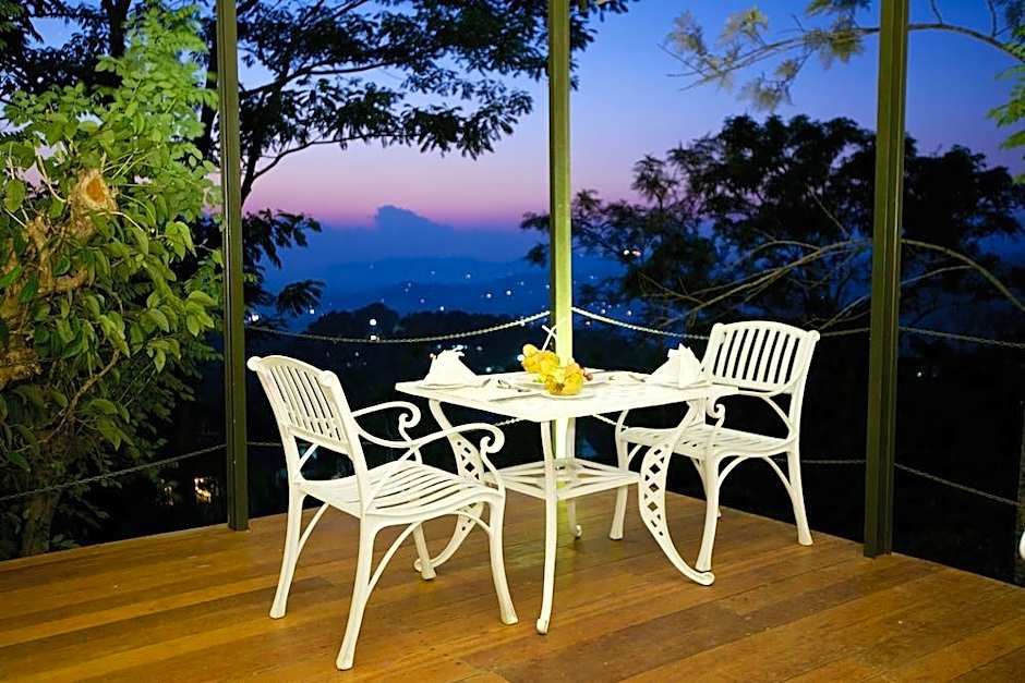 Mountbatten Bungalow - Thema Collection