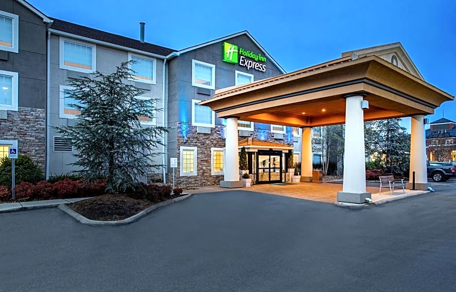 Holiday Inn Express Hotel & Suites Alcoa Knoxville Airport