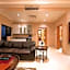 Victoria Crown Plaza Hotel