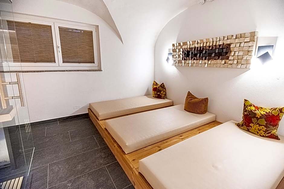 Pension Max SUMMERCARD INCLUDED