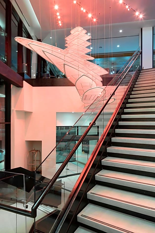 Hyatt Place Boston/Seaport District