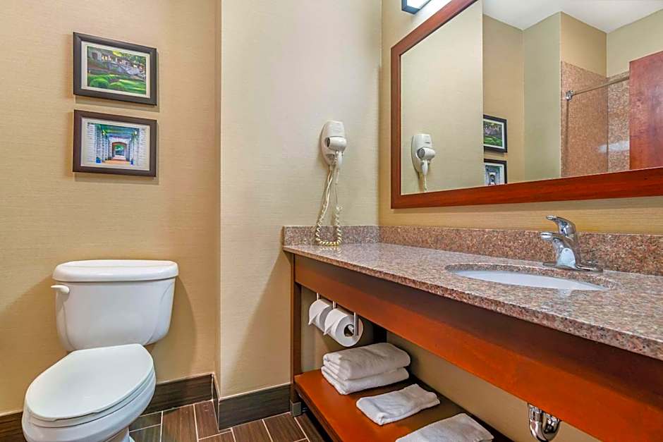 Comfort Suites - Jefferson City