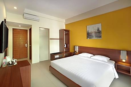 Superior Room with Pool Access
