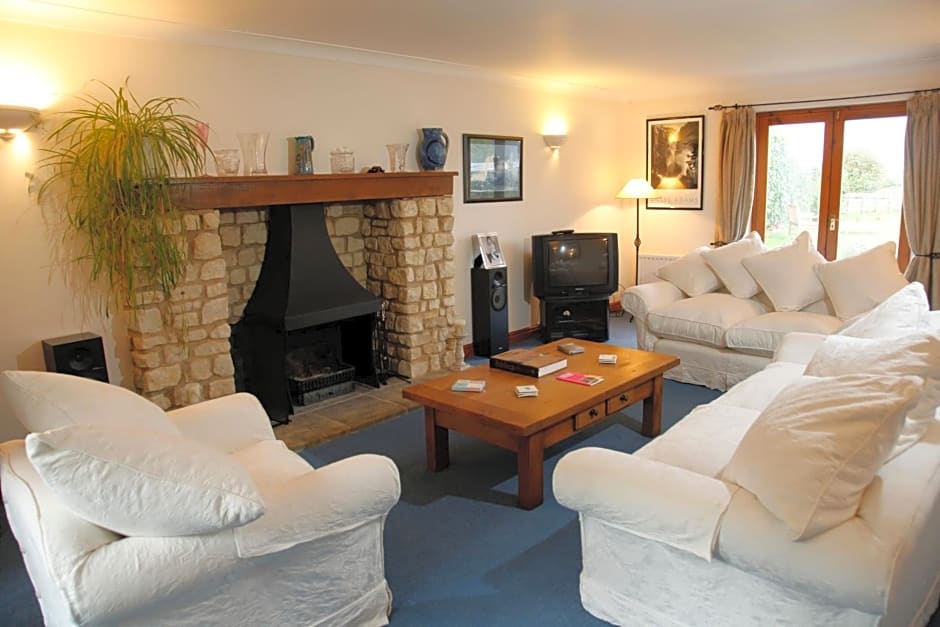 Two Hoots Bed and Breakfast