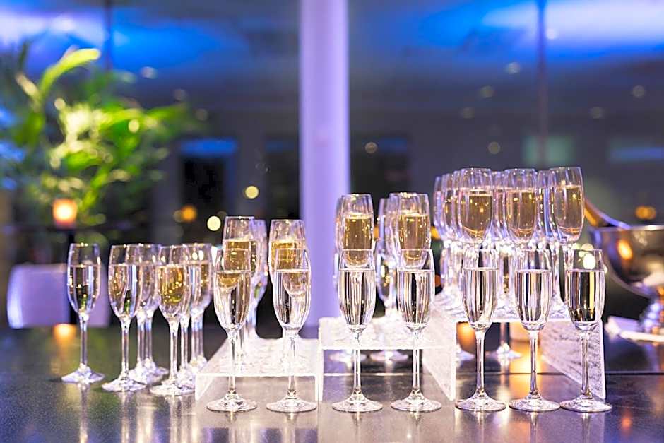 Elite Park Avenue Hotel