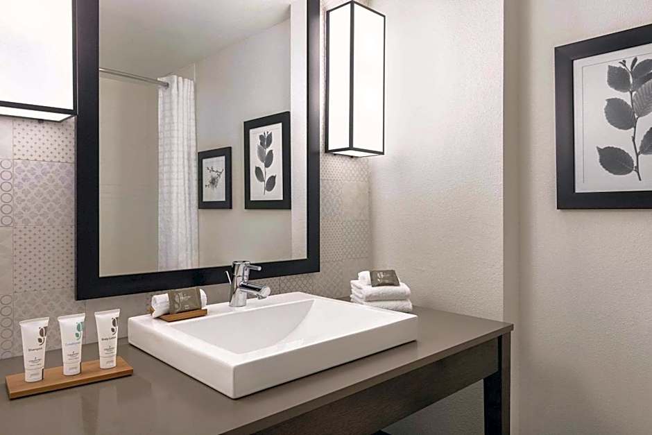 Country Inn & Suites by Radisson, Williamsburg East (Busch Gardens), VA