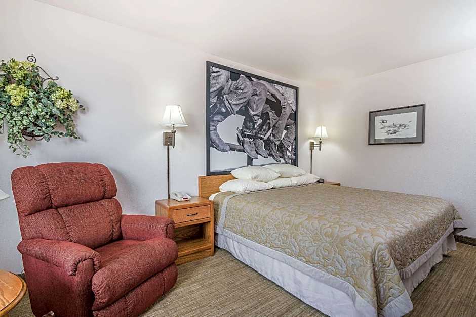 Photo 1 of 1 of 1 Queen Bed