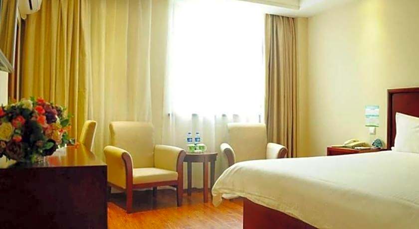 GreenTree Inn Chuzhou Dingyuan County People's Square General Hospital Business Hotel