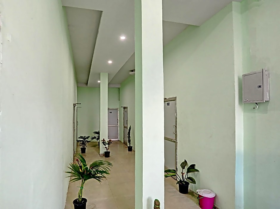 Hotel O Star Night Place