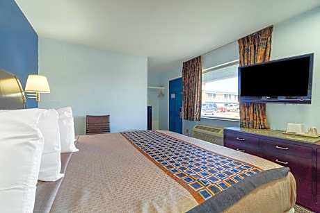 2 Full Beds Non-Smoking