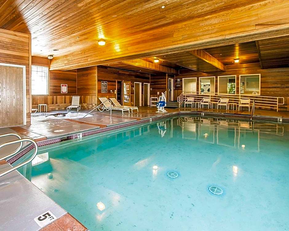Comfort Suites Clackamas