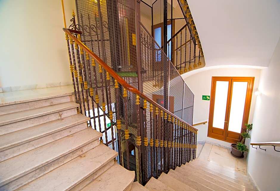 Petit Palace Preciados