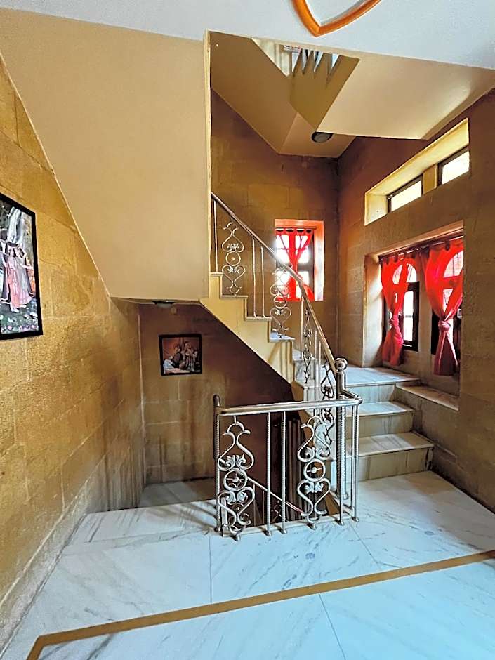 Golden Marigold Hotel