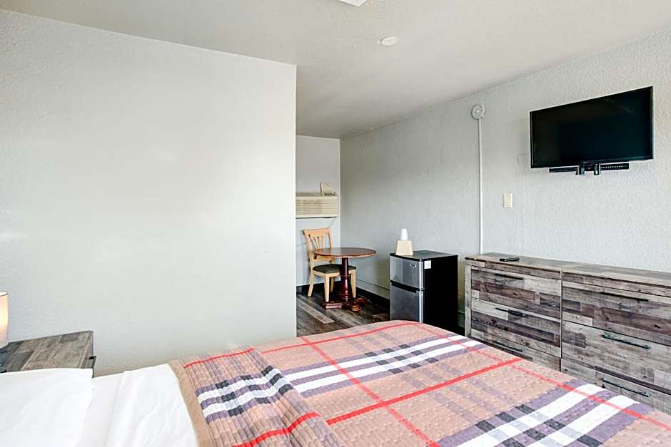 Hotel O Miami Inn & Suites Chicago Midway Airport