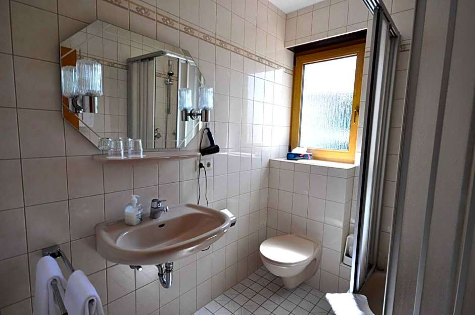 Hotel-Pension-Jasmin