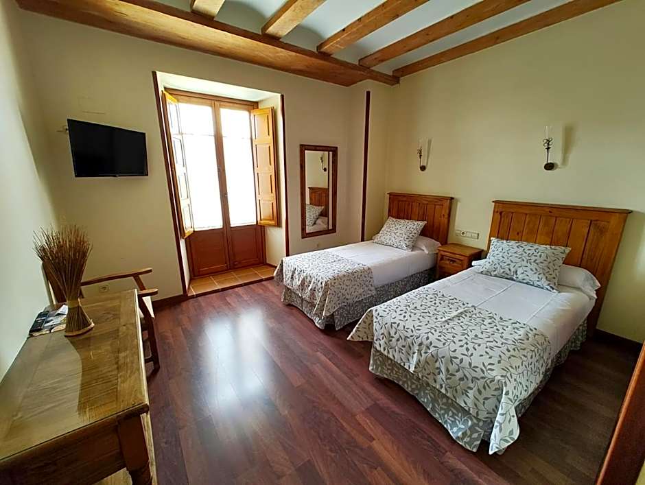 Palacio Duque de Tamames - Hotel El Rastro