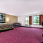 Super 8 by Wyndham Vincennes