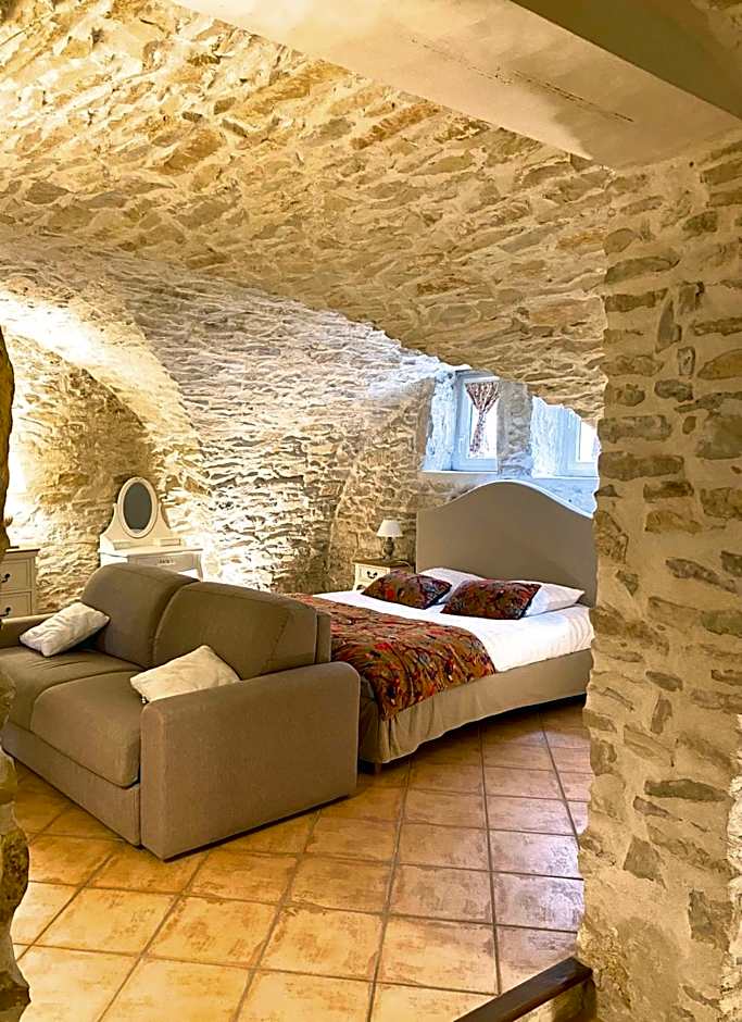 LOCUS AMOENUS