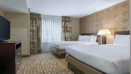 2 Queen Beds Standard Comm Accessible